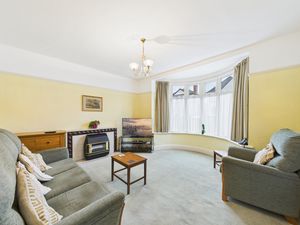 Lounge- click for photo gallery